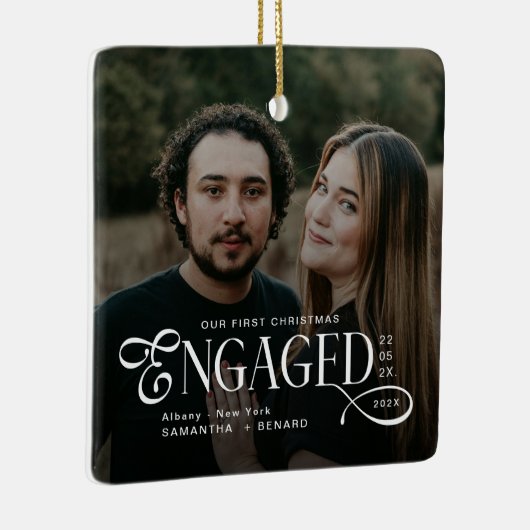 Engaged Couples 2 Photos Stylish First Christmas Keramisch Ornament (Rechts)