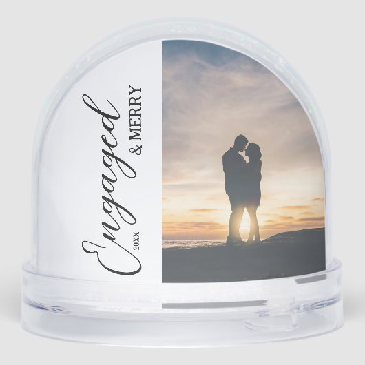 Engaged & Merry Couple Photo Sneeuwbol (Achterkant)