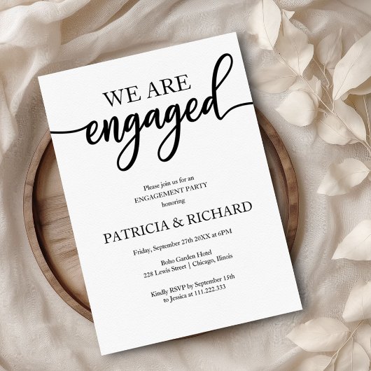 Engagement Party Elegant Script Zwart-wit Kaart