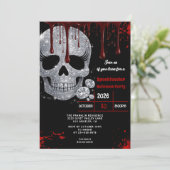 Enge Bloederige Schedel Volwassenen Halloween Fees Kaart (Staand voorkant)