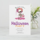 Enge en griezelige Skelet Halloween Party Kaart (Staand voorkant)