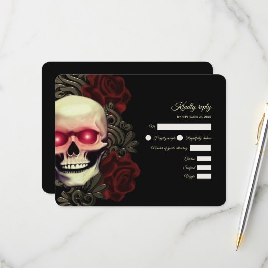 Enge rode bloemen donkere gotische schedel hallowe RSVP kaartje (Voorkant / Achterkant in situ)