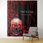 Enge rode bloemendonkere humeurige gothic schedel  wandkleed (In situ)