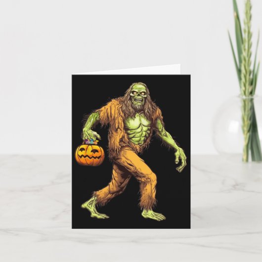 Enge Sasquatch Bigfoot Zombie Dragen Halloween Kaart (Voorkant)