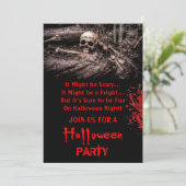 Enge Schedel en Botten Halloween Feest Kaart (Staand voorkant)