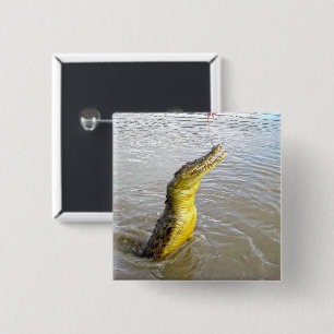 Enge Snappers: De Sprong van de Krokodil, Vierkante Button 5,1 Cm