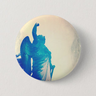Engel in een Storm Ronde Button 5,7 Cm