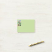 Engel in gebed post-it® notes (Op bureau)
