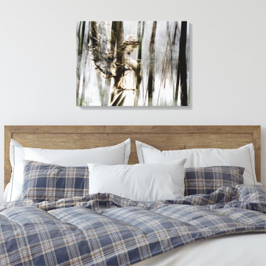 Engel loopt door de winter gewikkeld canvas afdruk (Insitu (Slaapkamer))