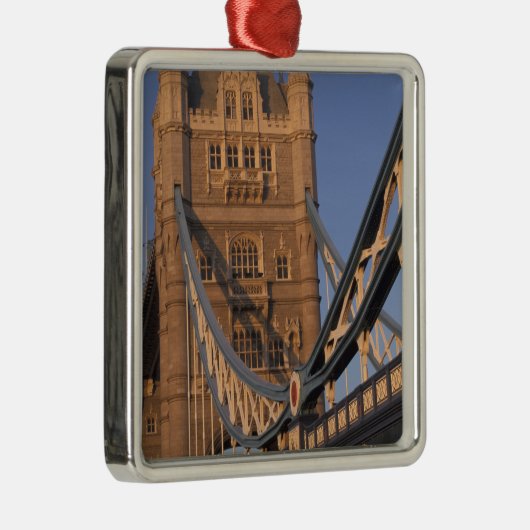 Engeland, Londen, The Tower Bridge Metalen Ornament (Rechts)