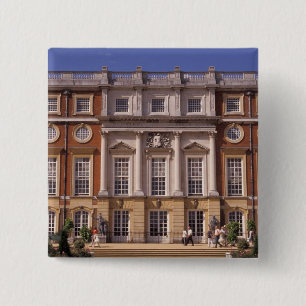 Engeland, Surrey, Hampton Court Palace. 2 Vierkante Button 5,1 Cm