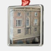 Engels balustraded doll's house with balcony metalen ornament (Links)