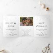 Engels en Spaans Nuestra Boda tweetalige bruiloft Drieluik Uitnodiging (Binnen)