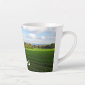 Engels Herfst Landschap - Klein gepersonaliseerd Latte Mok (Rechts)