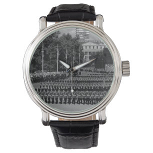 Engelse bewakers marcheren traag Horloge