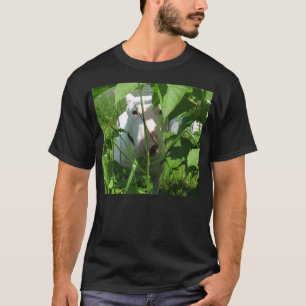 Engelse bull Terrier die door de bladeren stroomt T-shirt