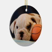 Engelse bulldog Basketball Puppy Keramisch Ornament (Rechts)