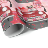 Engelse Bulldog Driving Car with Hearts Valentijn" Cadeaupapier (Rol Hoek)