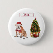 Engelse Bulldog Funny kersthond met boom Ronde Button 5,7 Cm (Voorkant)