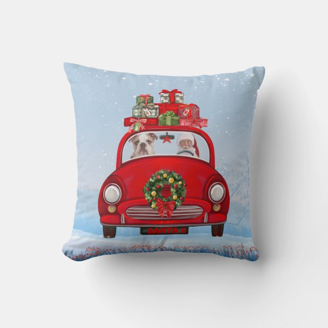 Engelse Bulldog In Auto Met Kerstman Kussen (Voorkant)