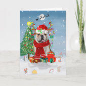 Engelse Bulldog in de sneeuw met kerstcadeaus Kaart (Voorkant)