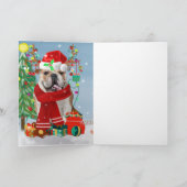 Engelse Bulldog in de sneeuw met kerstcadeaus  Kaart (Binnen)