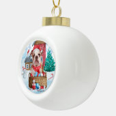 Engelse Bulldog in snow-kersthondenhuis Keramische Bal Ornament (Rechts)