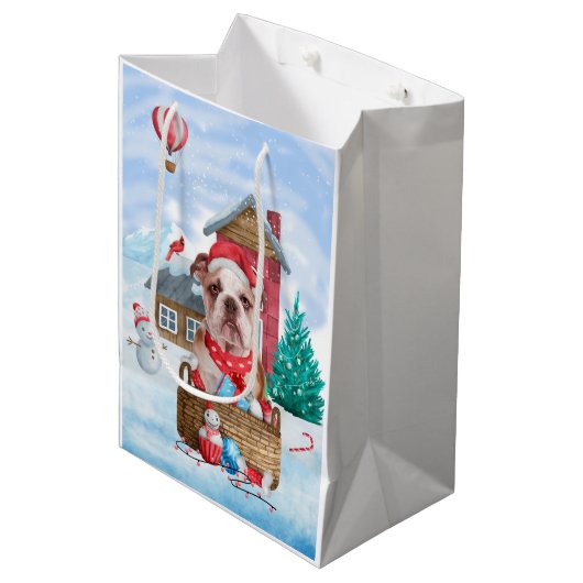 Engelse Bulldog in snow-kersthondenhuis Medium Cadeauzakje (Voorkant Gekanteld)