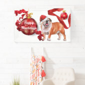 Engelse bulldog met kerstboomballen voor pet B Spandoek (Insitu)