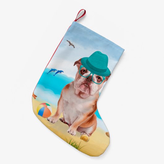 Engelse Bulldog op Beach Kleine Kerstsok (Voorkant (Hangend))