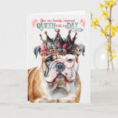 Engelse Bulldog Queen voor een Dag Funny Birthday Kaart (Gele Bloem)