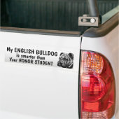 Engelse Bulldog - Smarter dan student - grappig Bumpersticker (Op Truck)