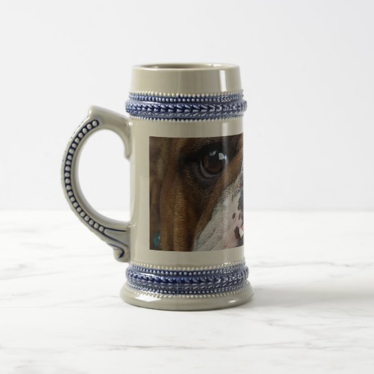 Engelse Bulldog Worpkussen Bierpul (Links)