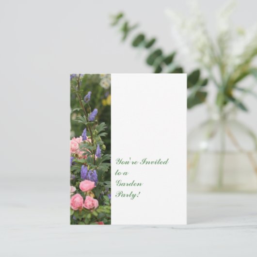 Engelse Cottage Garden Invitation Kaart (Staand voorkant)