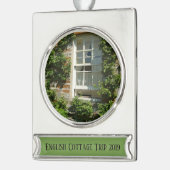 Engelse Cottage I Charmerend Verzilverd Banner Ornament (Links)