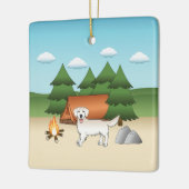 Engelse crème Golden Retriever kamperen in een bos Keramisch Ornament (Links)