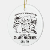 Engelse Dorpsmysterie Lezer Ornament (Links)