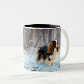 Engelse Speelgoed Spaniel Laat het sneeuwen Kerstm Tweekleurige Koffiemok (Voorkant rechts)