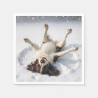 Engelse Springer Spaniel Maakt een Sneeuwengel