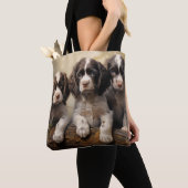 Engelse springer spaniel puppies tote bag (Dichtbij)