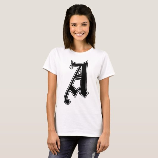 Engelse tekst Gothic Monogram letter A T-shirt (Voorkant volledig)