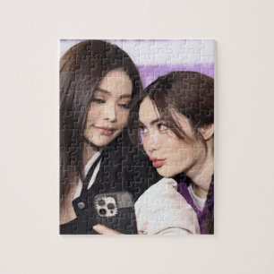 Engfa Waraha & Charlotte Austin Englot Thai GL Legpuzzel