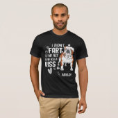 English Bulldog Didnt Fart Kiss Dog T-Shirt (Voorkant volledig)