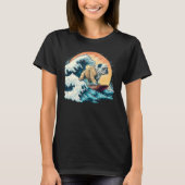 English Bulldog Surfing On the Great Wave of Kanag T-shirt (Voorkant)