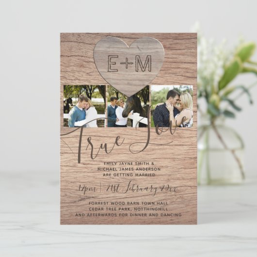 Engraded Heart Rustic Photo Initialen Wood Wedding Kaart (Staand voorkant)