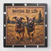 Engraved Dog Pair Happy Forest Vierkante Klok (Voorkant)