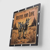 Engraved Dog Pair Outback Field Vierkante Klok (Hoek)