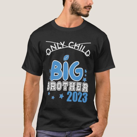 Enig kind loopt af 2023 OM EEN GROTE BROER Announ T-shirt (Voorkant)