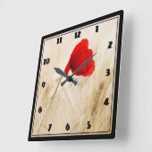 Enige Rode papaver in een grijs veld Vierkante Klok (Hoek)