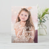 Enigszins liefje dat je fotopaastijd laat zien feestdagenkaart (Staand voorkant)